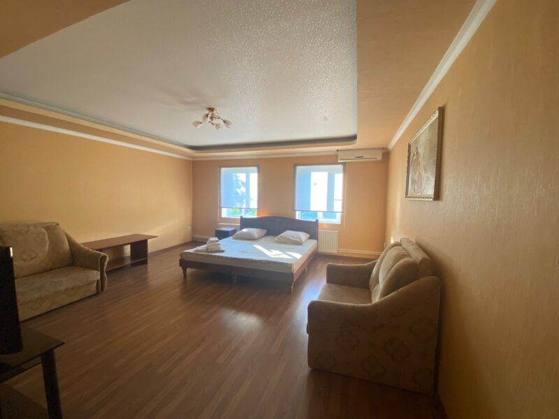 Номер 18. Гостиница «Дом Туриста», г. Миллерово, трасса М-4 «ДОН».