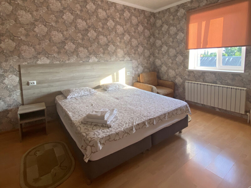 Номер 17. Гостиница «Дом Туриста», г. Миллерово, трасса М-4 «ДОН».